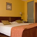 Carlos V Hotel