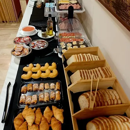 Carlos V Hotel