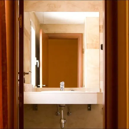 Carlos V Hotel