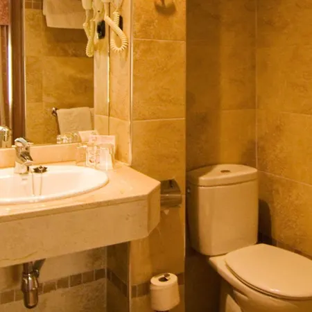 Carlos V Hotel