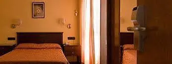 Hotel Carlos V 2*